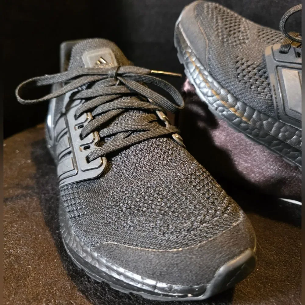 Adidas Ultra Boost Womens Size 8